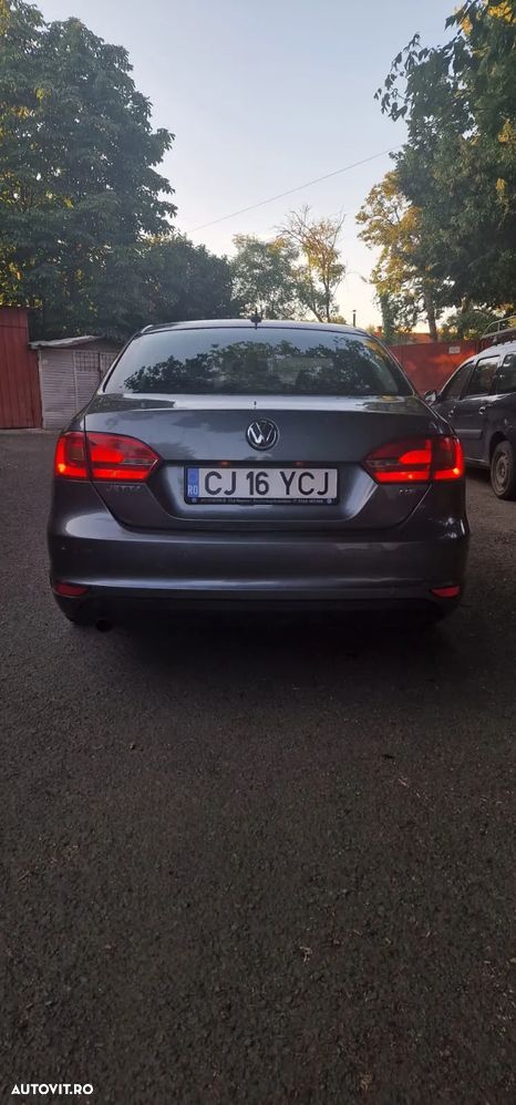 Volkswagen Jetta 1.6 TDI CR DPF Highline - 6