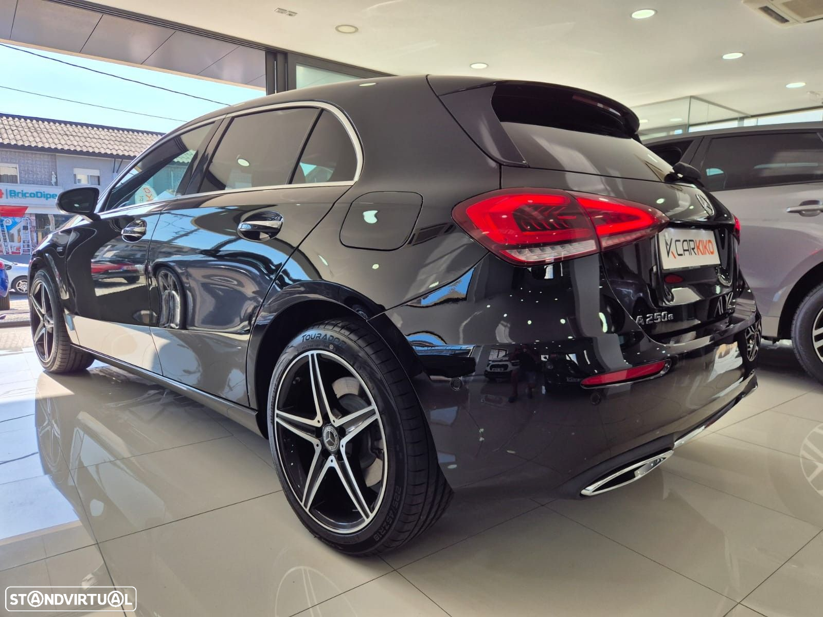 Mercedes-Benz A 250 e Progressive - 5
