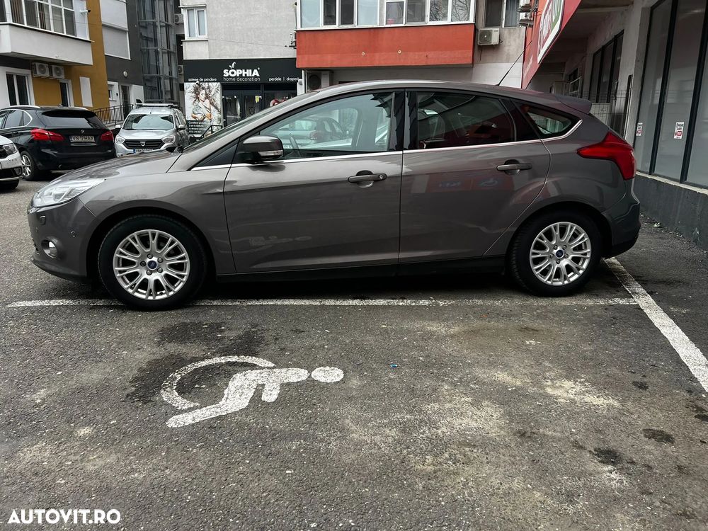 Ford Focus 1.6 TDCI DPF Titanium - 2