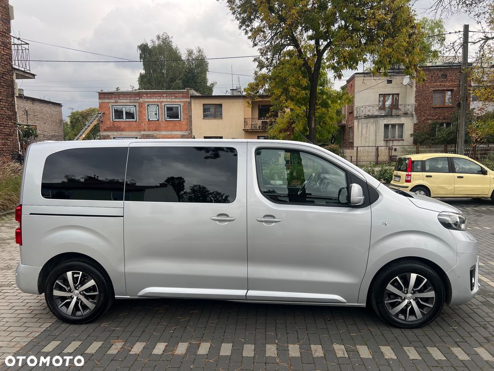 Toyota ProAce Kombi 2.0 D-4D Medium 2,8t - 4