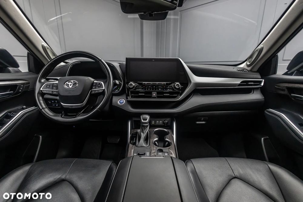 Toyota Highlander 2.5 Hybrid Executive - 25