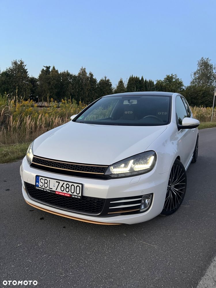 Volkswagen Golf 2.0 TDI GTD - 12