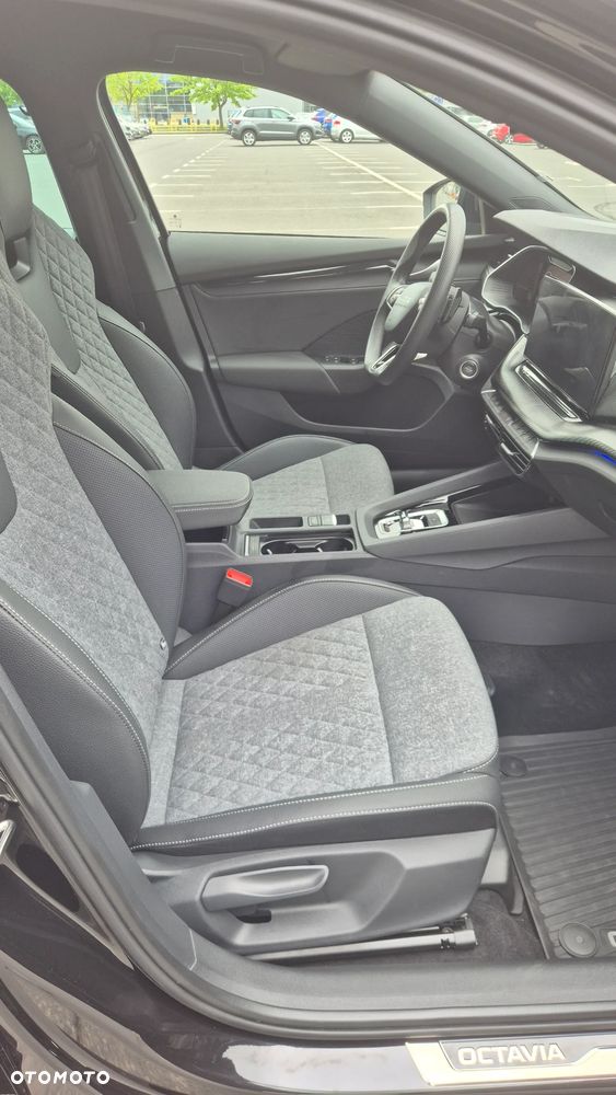 Skoda Octavia 1.5 TSI mHEV Sportline DSG - 11
