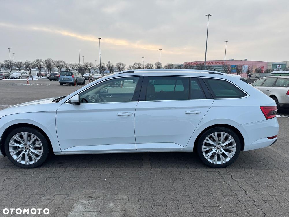 Skoda Superb 2.0 TDI SCR Style DSG - 3