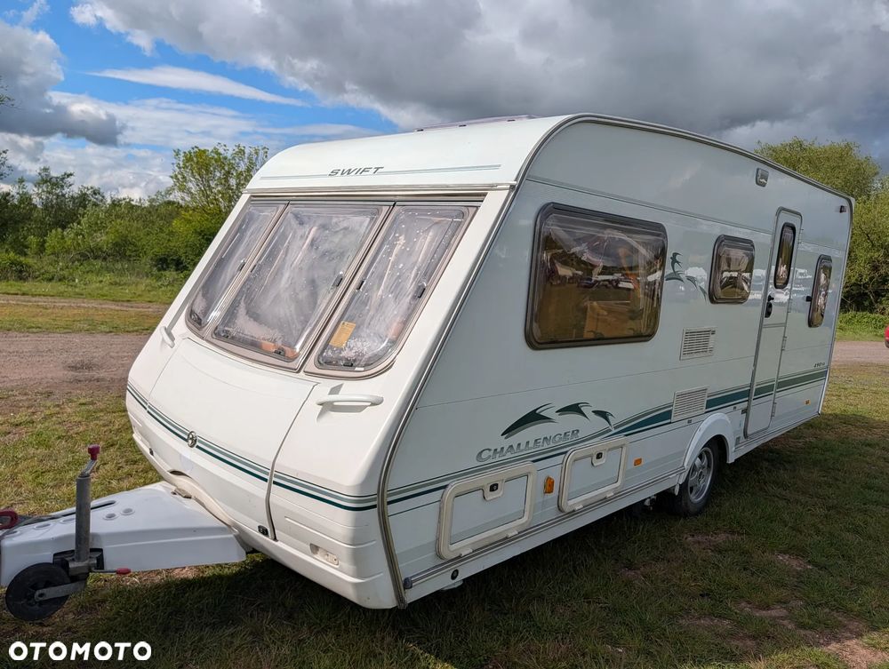 SWIFT Challenger 490 - 2