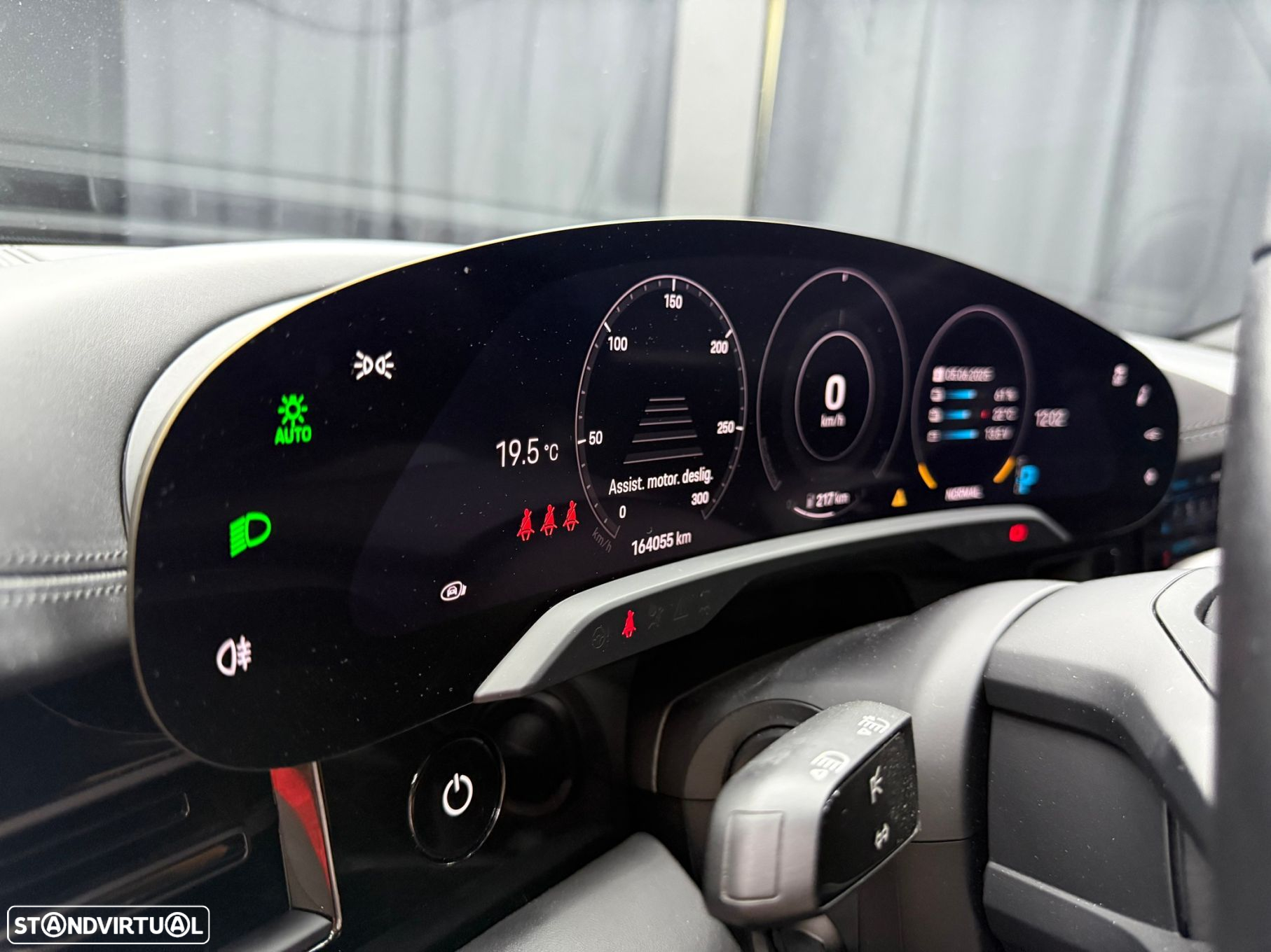 Porsche Taycan 4S bateria Performance Plus - 23