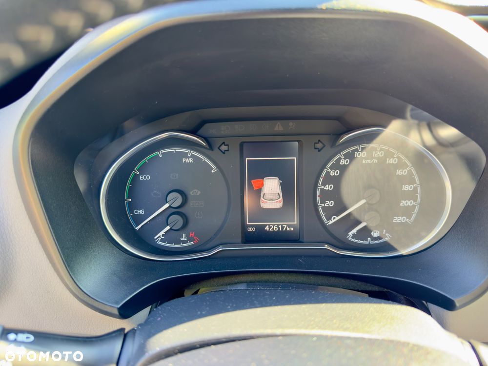 Toyota Yaris Hybrid 100 Selection Platinum - 7