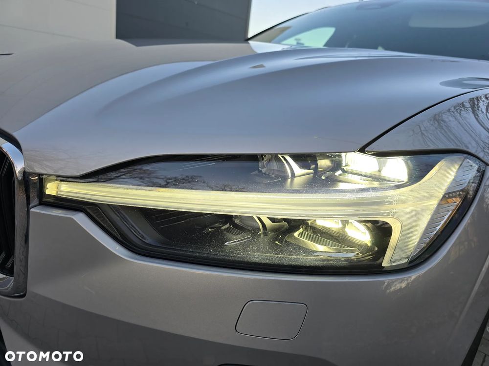 Volvo XC 60 D5 SCR AWD Momentum - 10