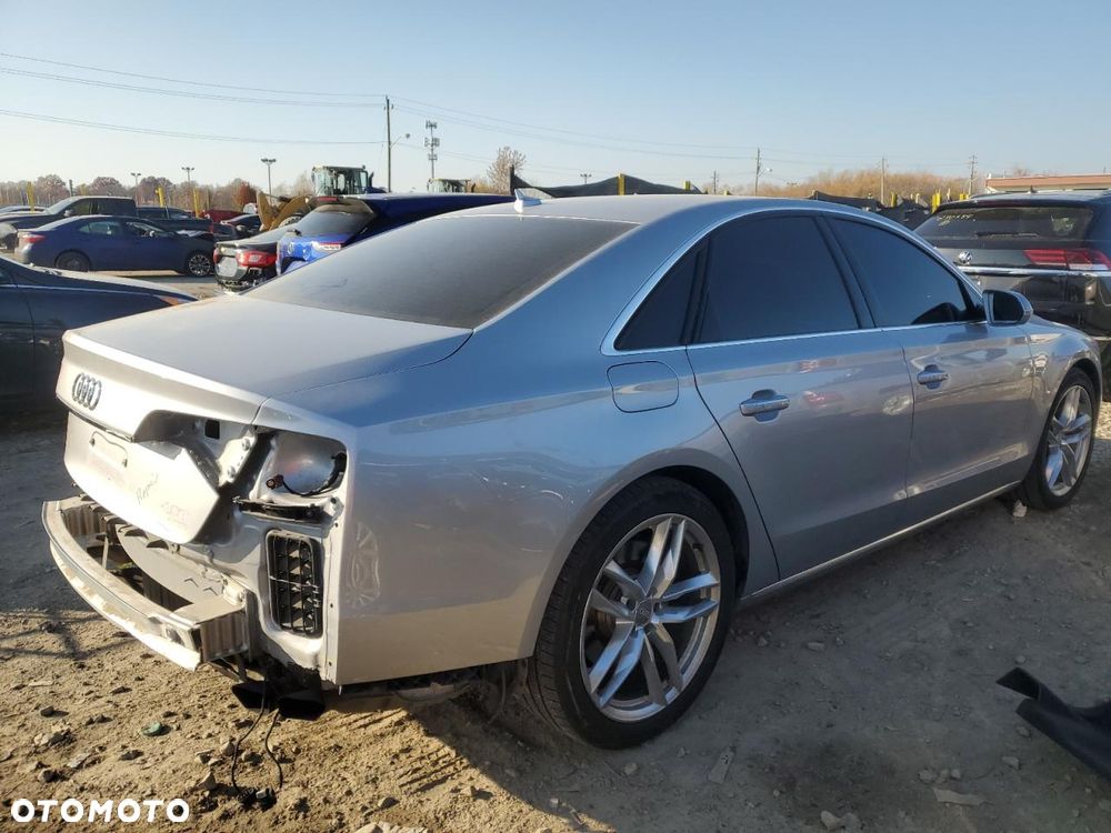 Audi A8 - 5