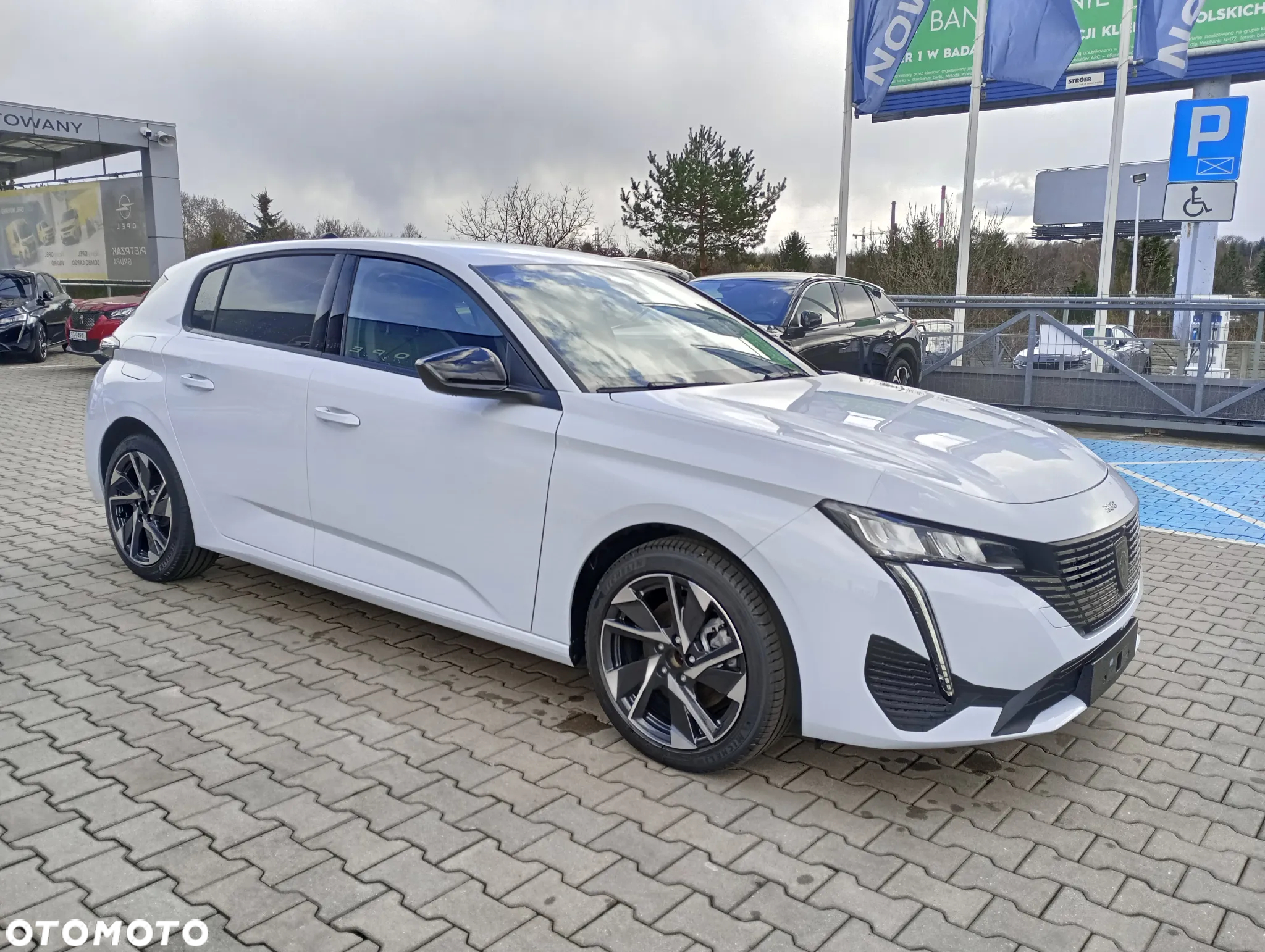 Peugeot 308 1.5 BlueHDi Allure S&S EAT8 - 4