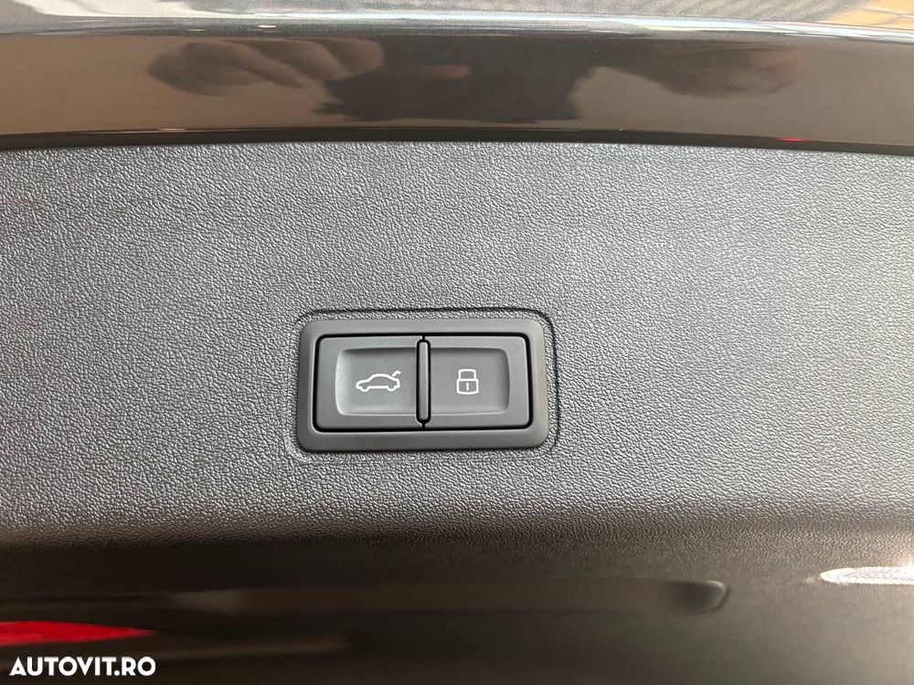 Audi Q3 2.0 35 TDI S tronic - 30