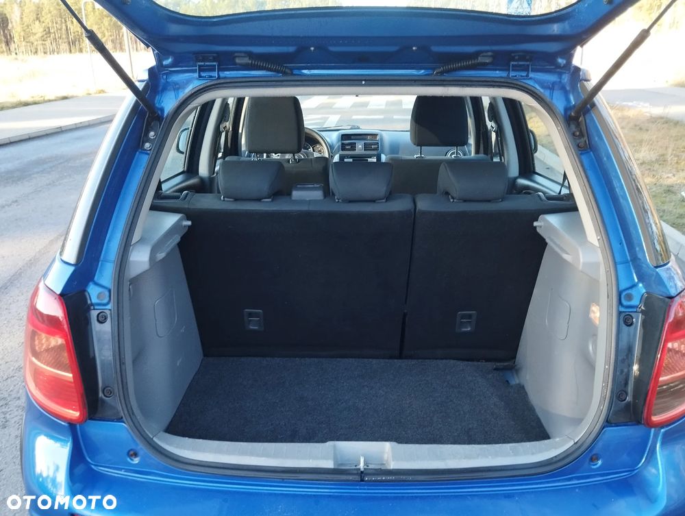 Suzuki SX4 1.6 VVT 4x2 Comfort - 25