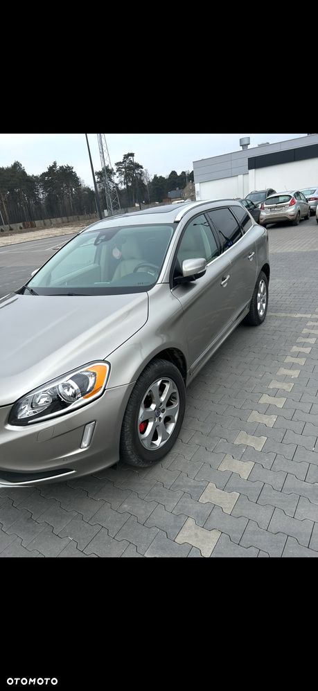Volvo XC 60 T6 AWD Momentum - 38