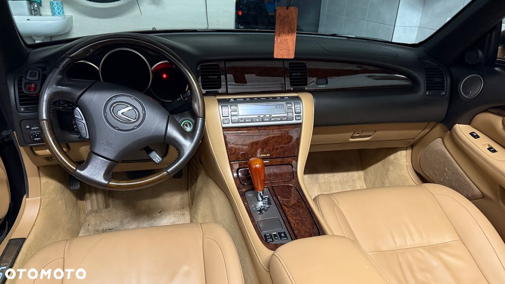 Lexus SC Prestige - 25