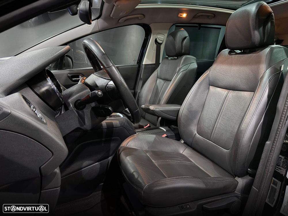 Peugeot 5008 1.6 BlueHDi Allure EAT6 - 15