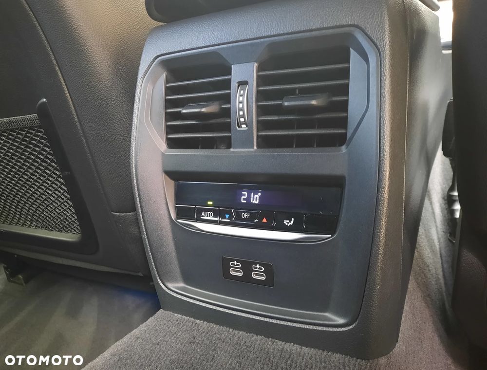 BMW Seria 3 320d xDrive M Sport sport - 28