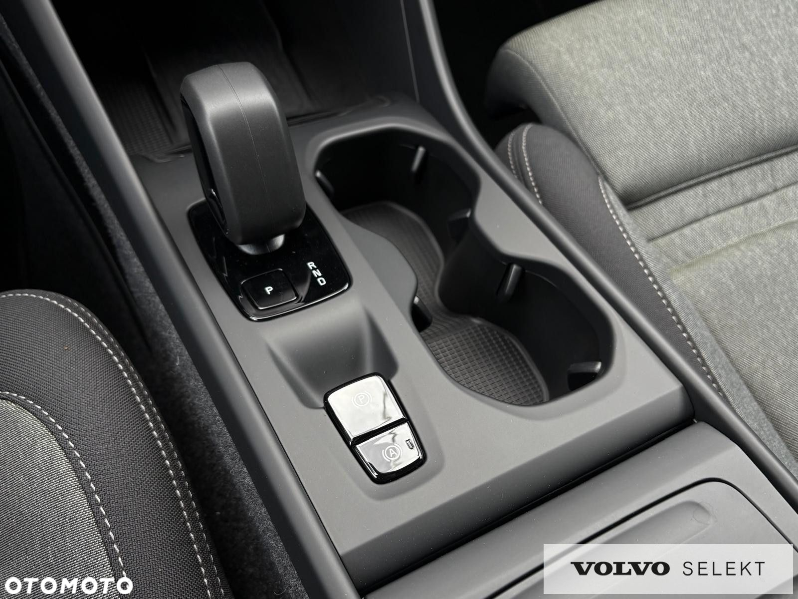 Volvo XC 40 - 30
