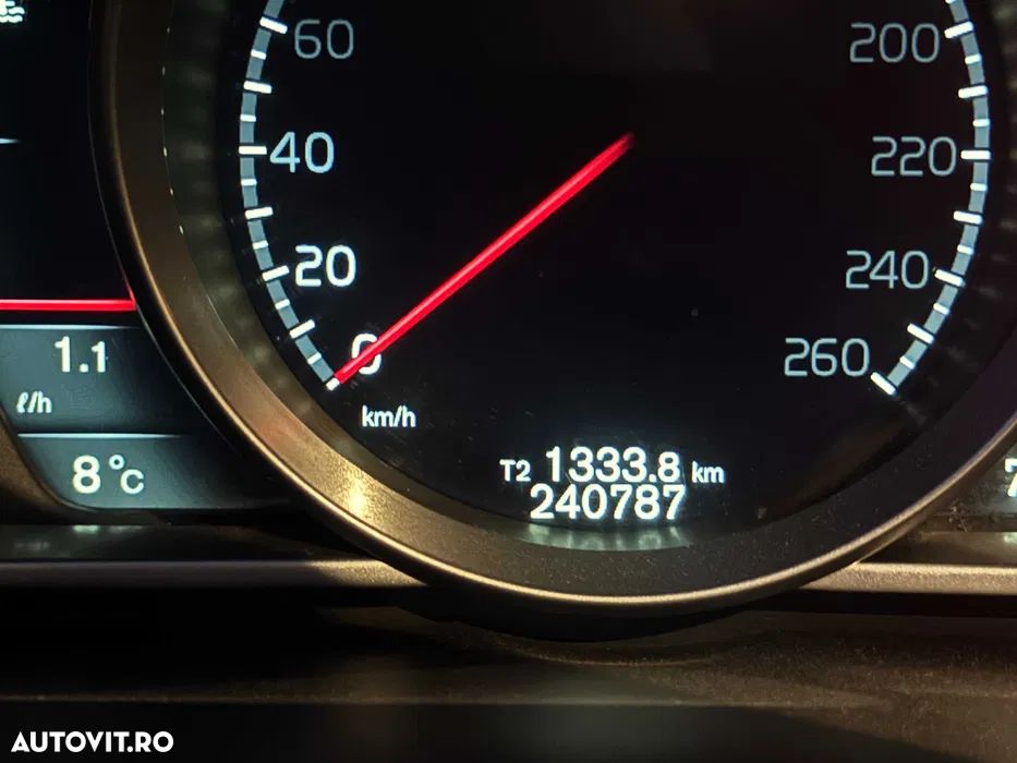 Volvo V40 D2 ECO Basic - 8