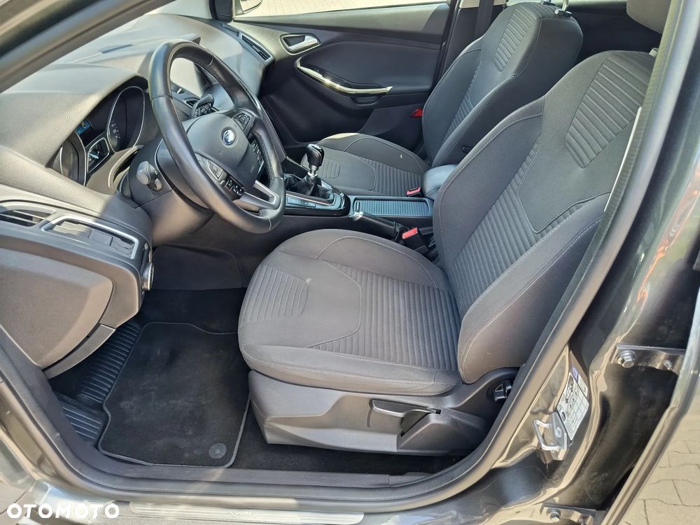 Ford Focus 2.0 TDCi Titanium ASS - 20