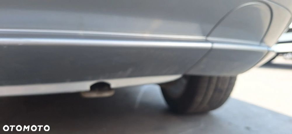 Alfa Romeo 159 Sedan  Zderzak Tył Tylny Pod Pdc Kod Lakieru 651 - 16