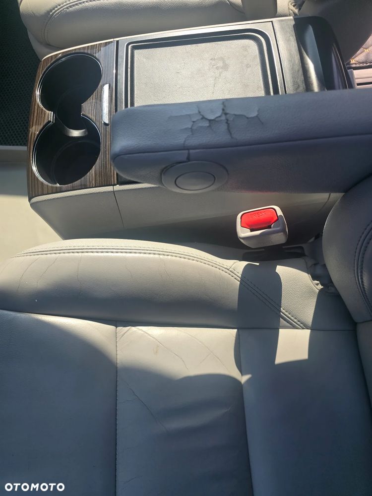 Toyota Sienna 3.5 V6 - 10