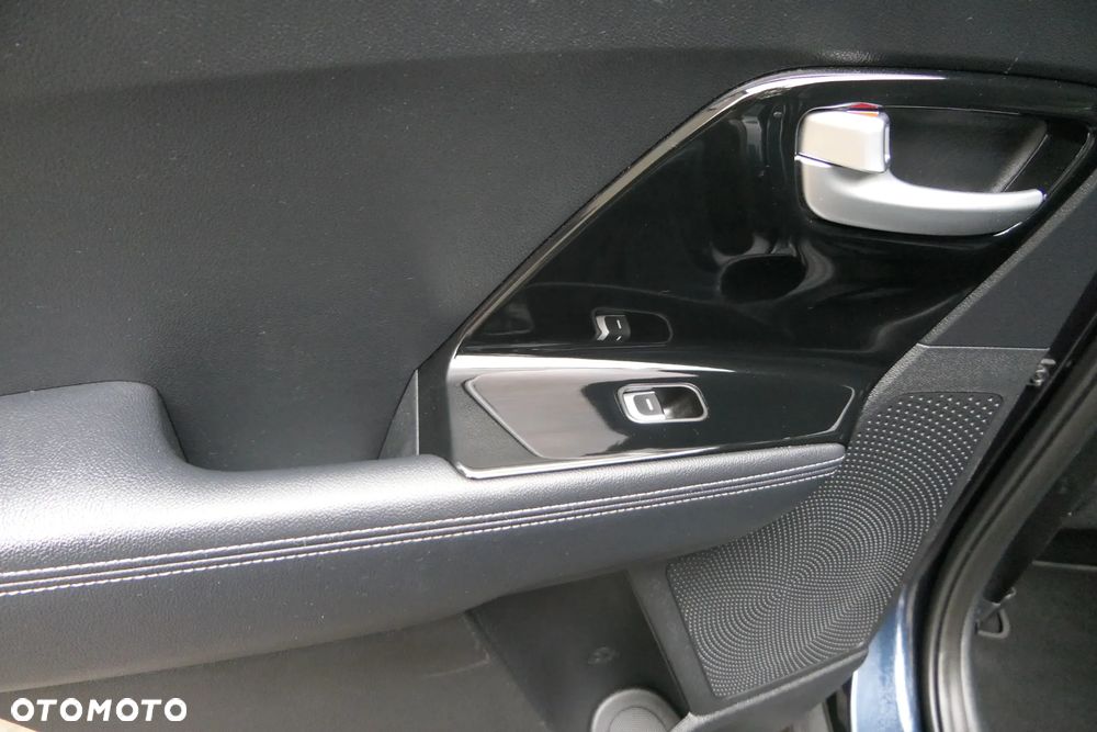 Kia Niro 1.6 GDI HEV 2WD OPF Edition 7 - 32