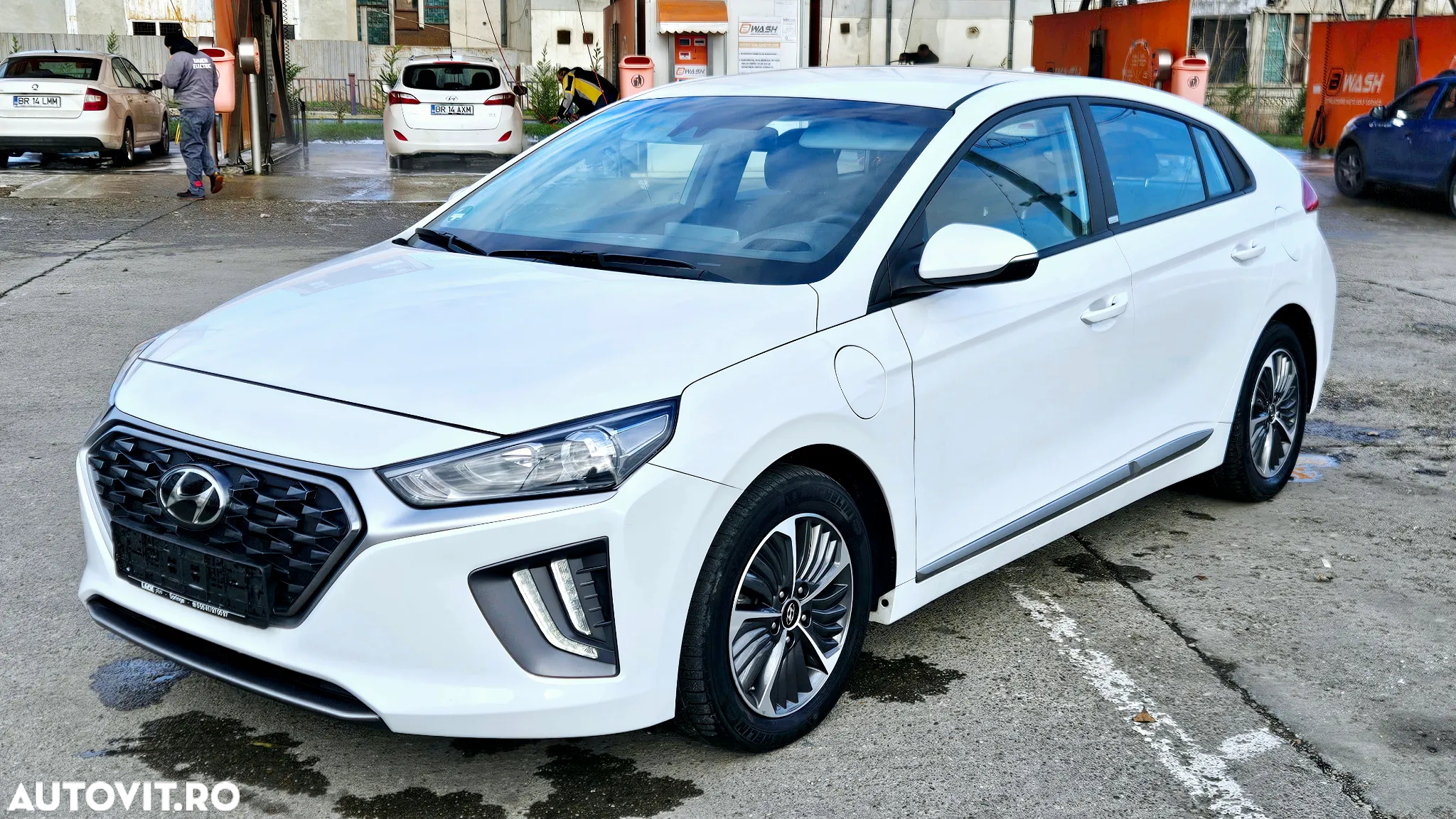 Hyundai IONIQ Plug-in-Hybrid 1.6 GDI Prime - 3