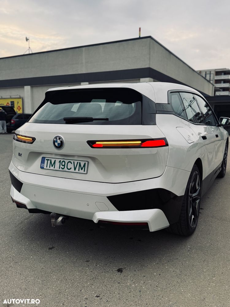 BMW iX - 2