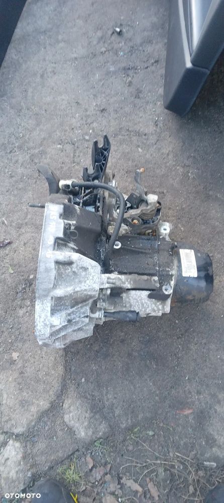 Scenic III Megane III skrzynia JR5 175