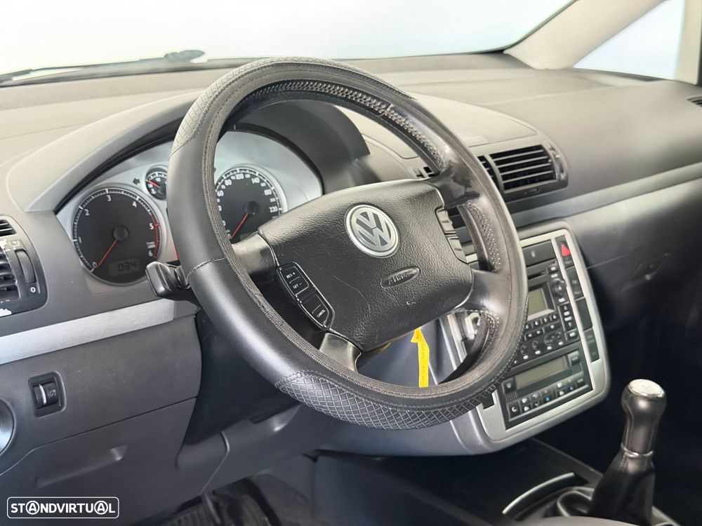 VW Sharan 2.0 TDi Freestyle - 13