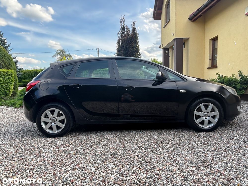 Opel Astra 1.7 CDTI - 4