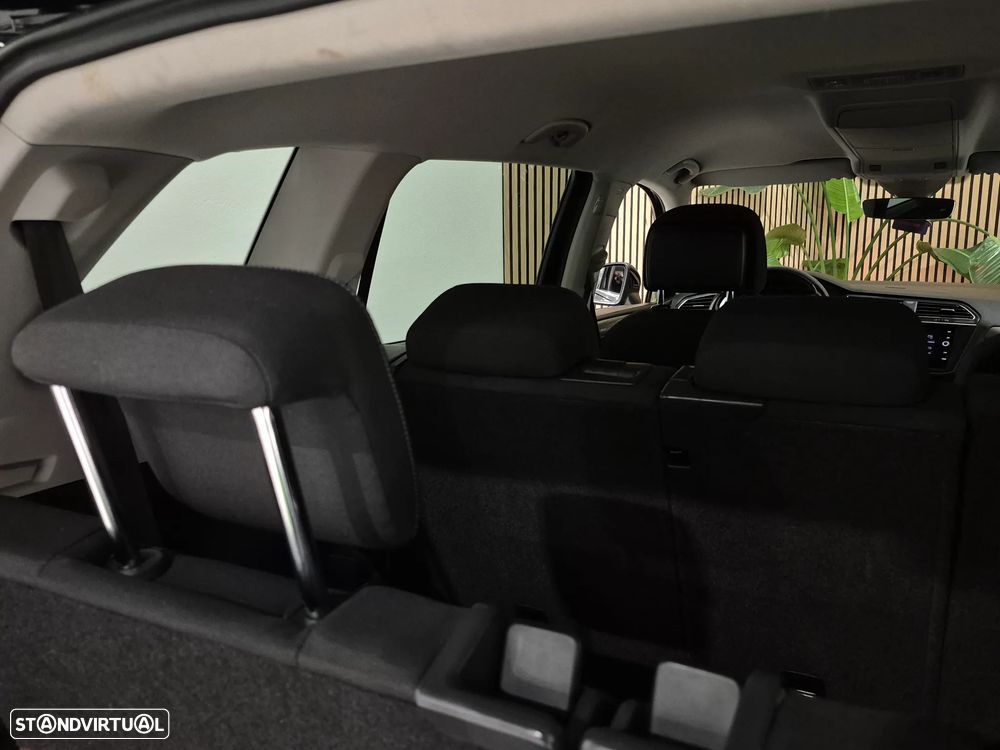 VW Tiguan Allspace 2.0 TDI Confortline - 22