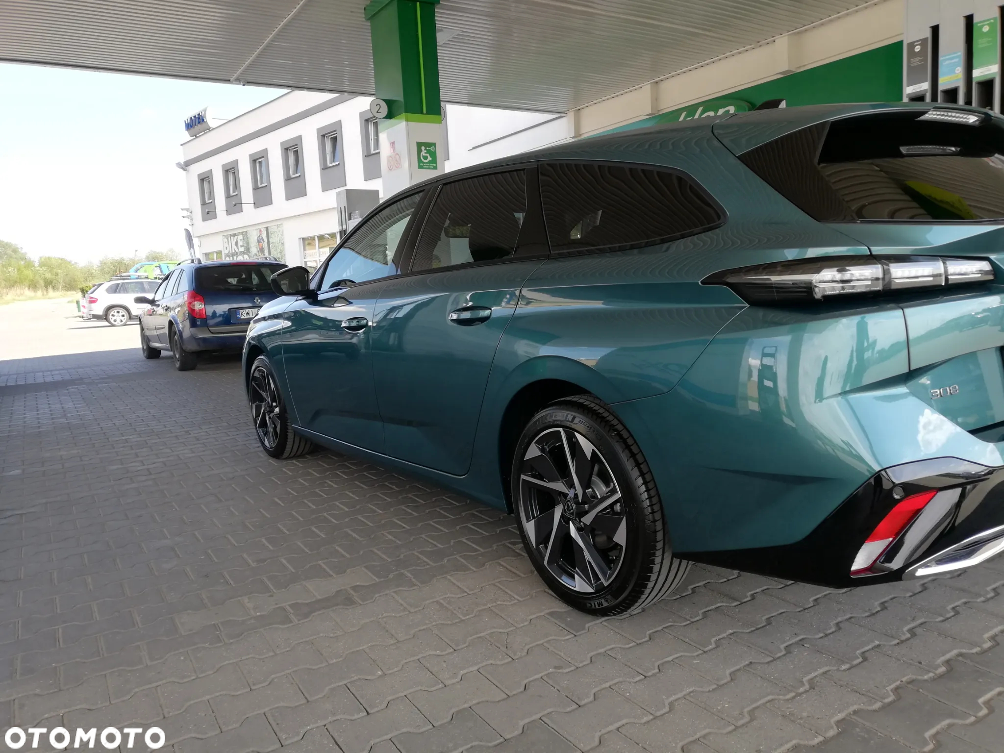 Peugeot 308 1.2 PureTech Allure Pack S&S EAT8 - 3