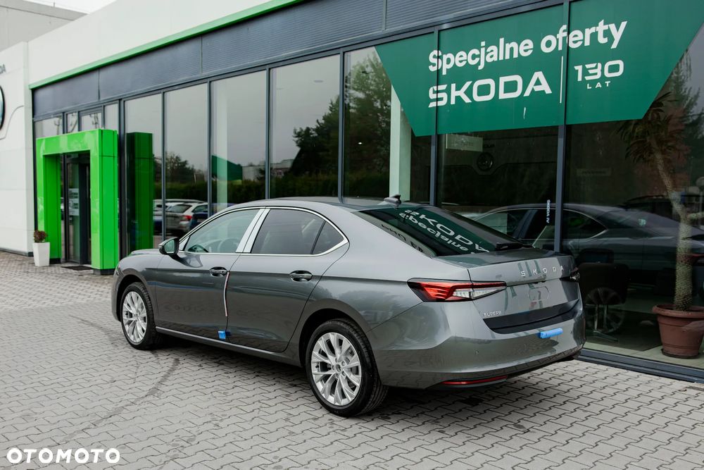 Skoda Superb 2.0 TDI SCR Selection DSG - 3