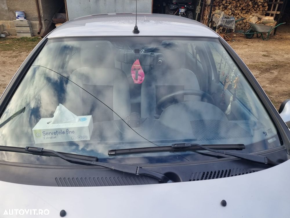 Renault Symbol 1.4 16V Best - 10