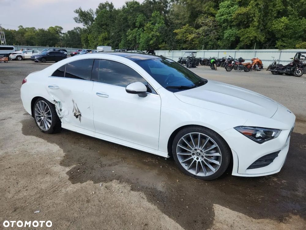 Mercedes-Benz CLA - 4