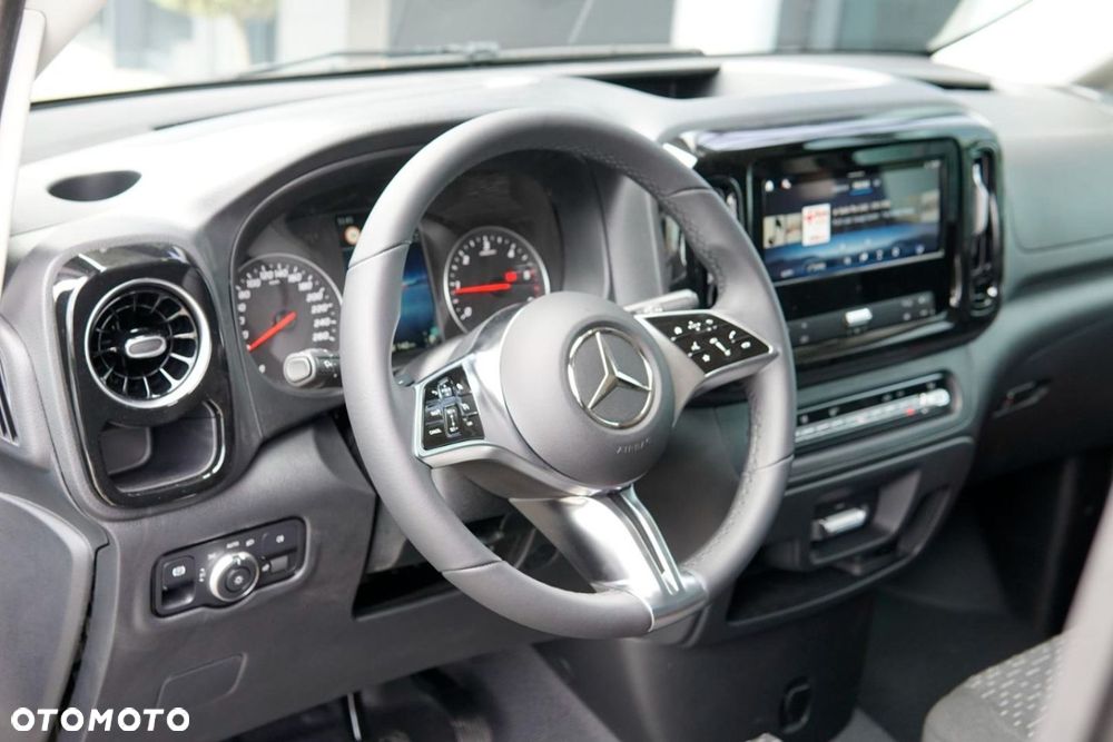 Mercedes-Benz VITO - 13