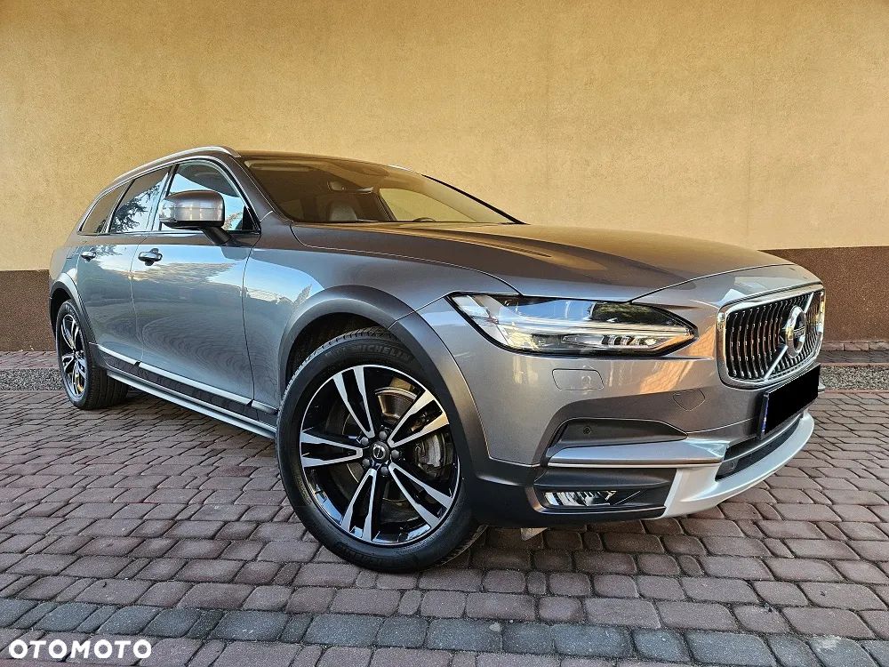 Volvo V90 Cross Country D4 AWD Geartronic Pro - 4