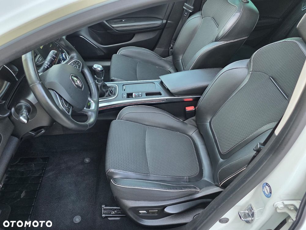 Renault Megane ENERGY dCi 130 BOSE EDITION - 27