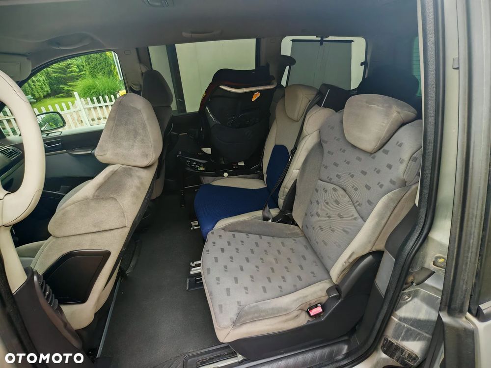 Citroën C8 2.0 HDi Control+ - 11