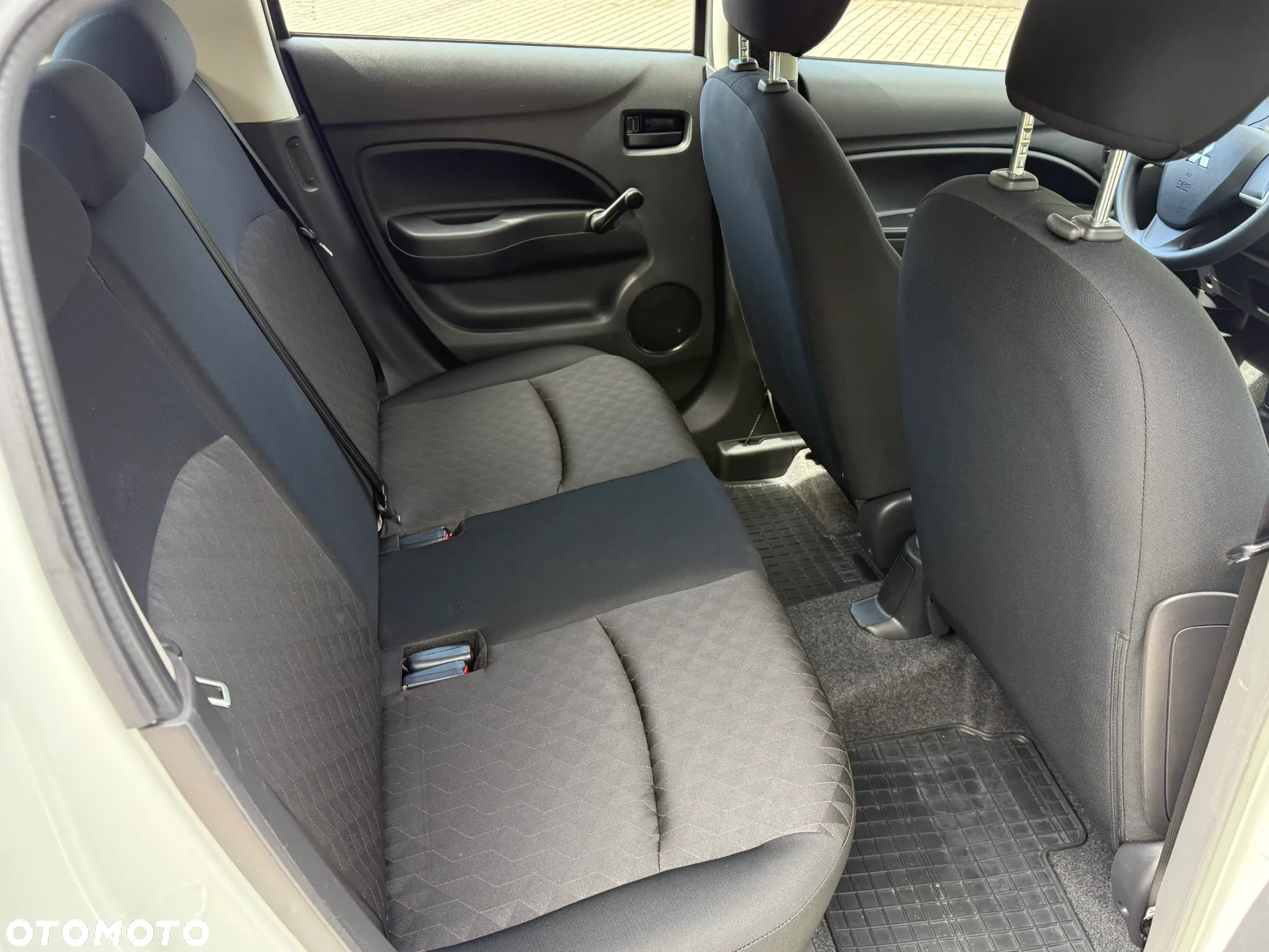 Mitsubishi Space Star 1.2 Inform Plus - 21