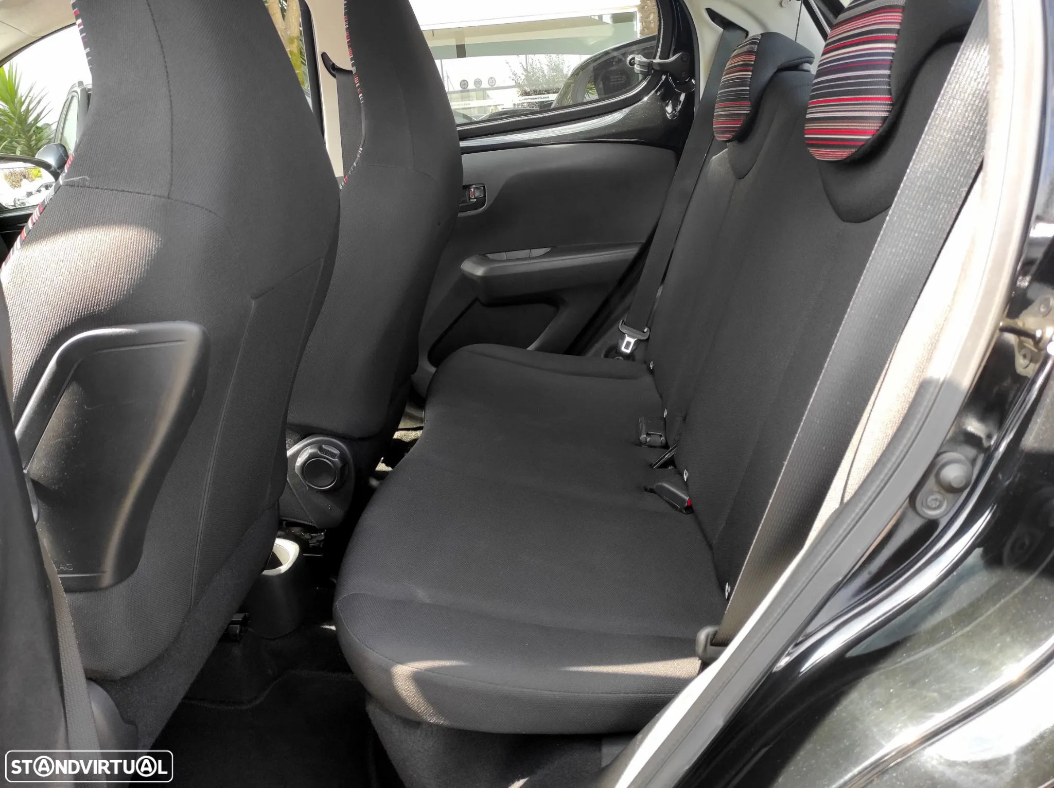 Citroën C1 1.0 VTi Feel S&S - 8