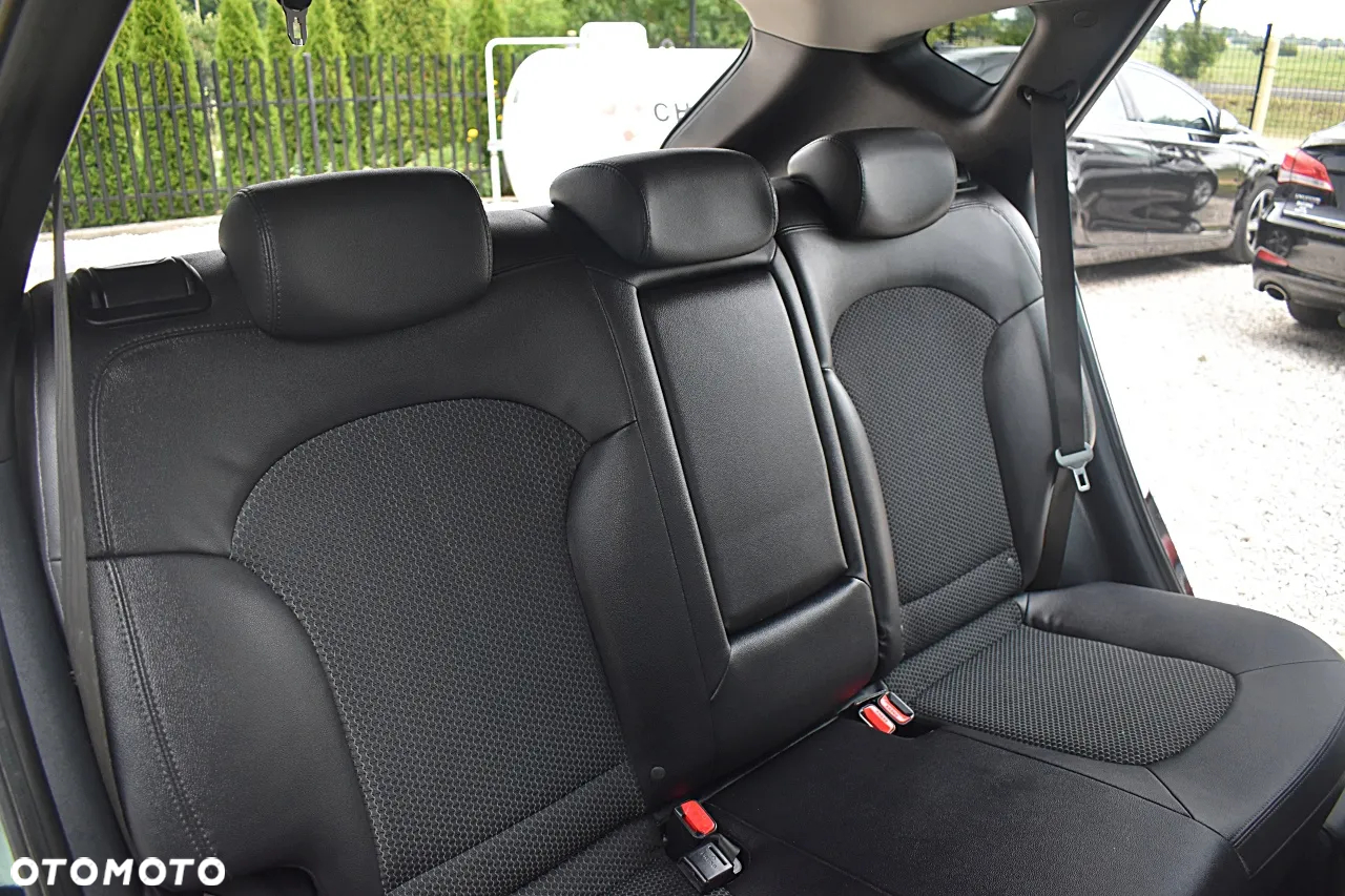 Hyundai ix35 1.7 CRDi Comfort 2WD - 21
