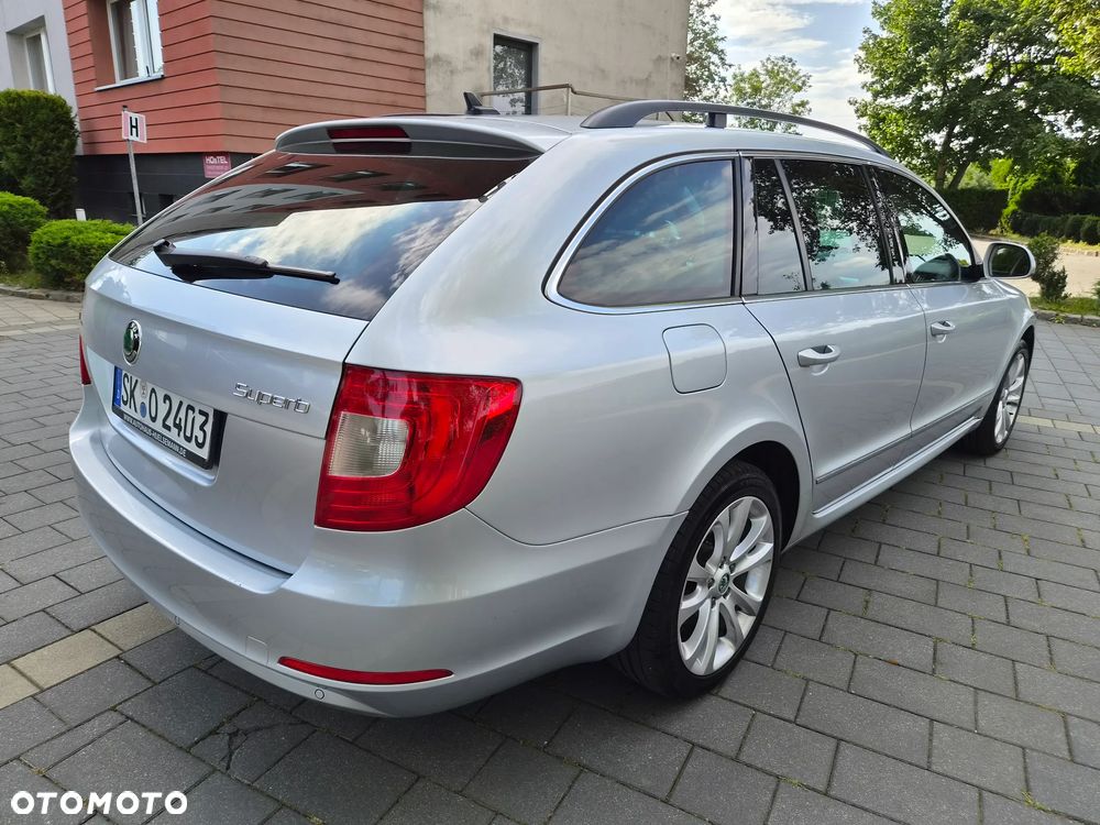 Skoda Superb 2.0 TDI Exclusive - 5