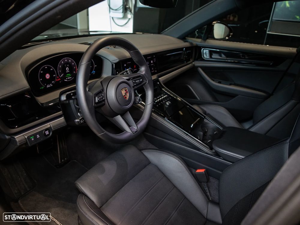 Porsche Panamera 4S E-Hybrid - 24