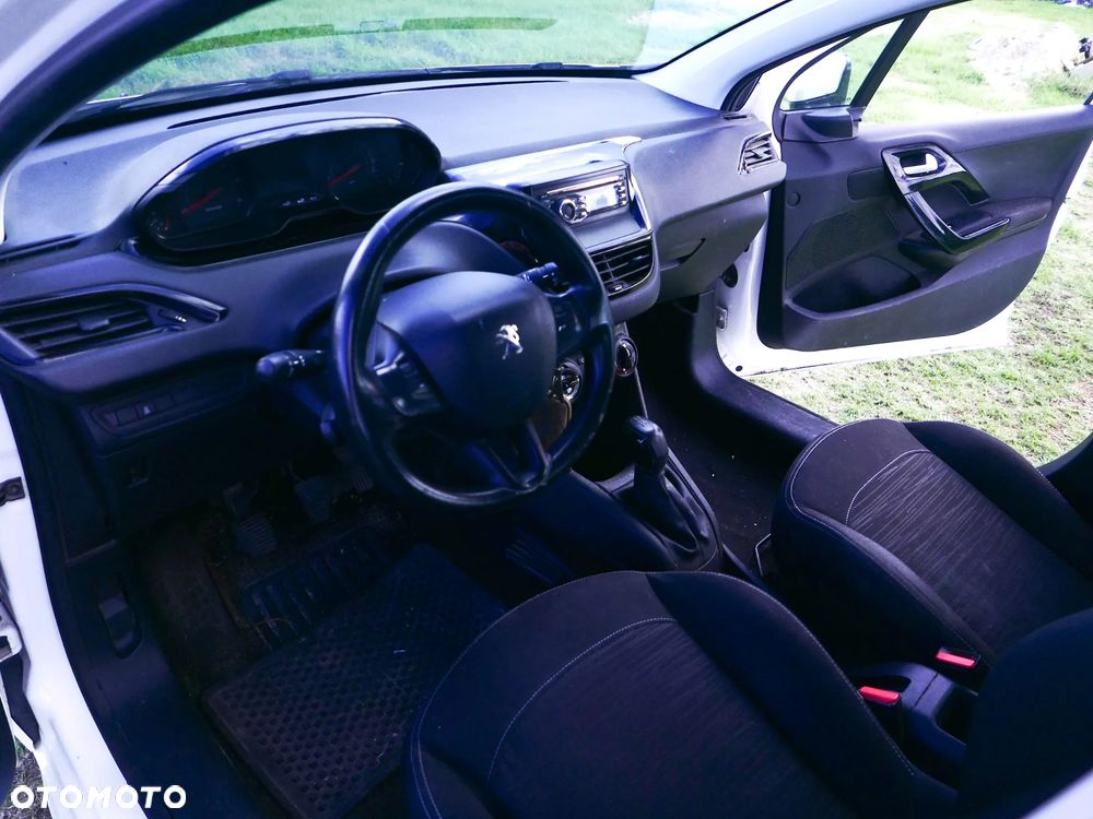Peugeot 208 1.4 HDi Access - 11