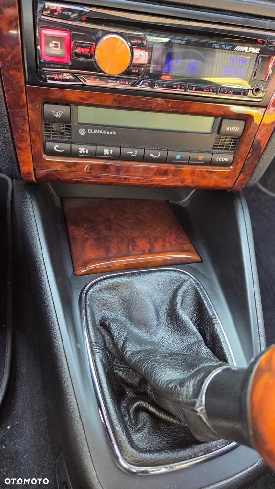 Volkswagen Golf 2.8 V6 4Mot - 11