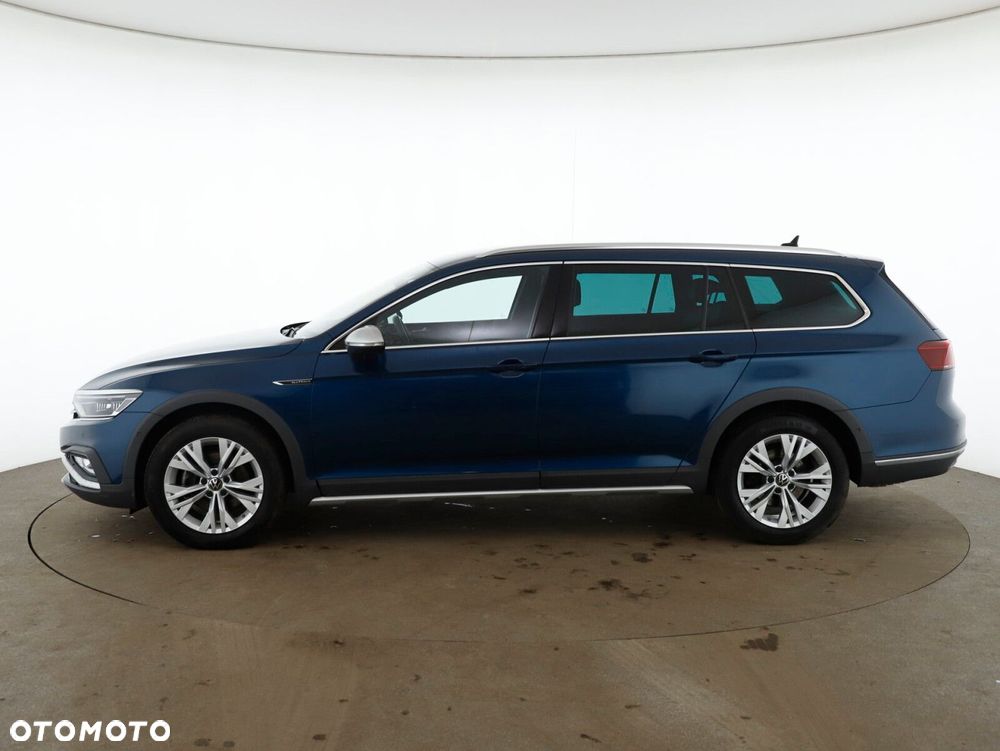 Volkswagen Passat Alltrack - 21