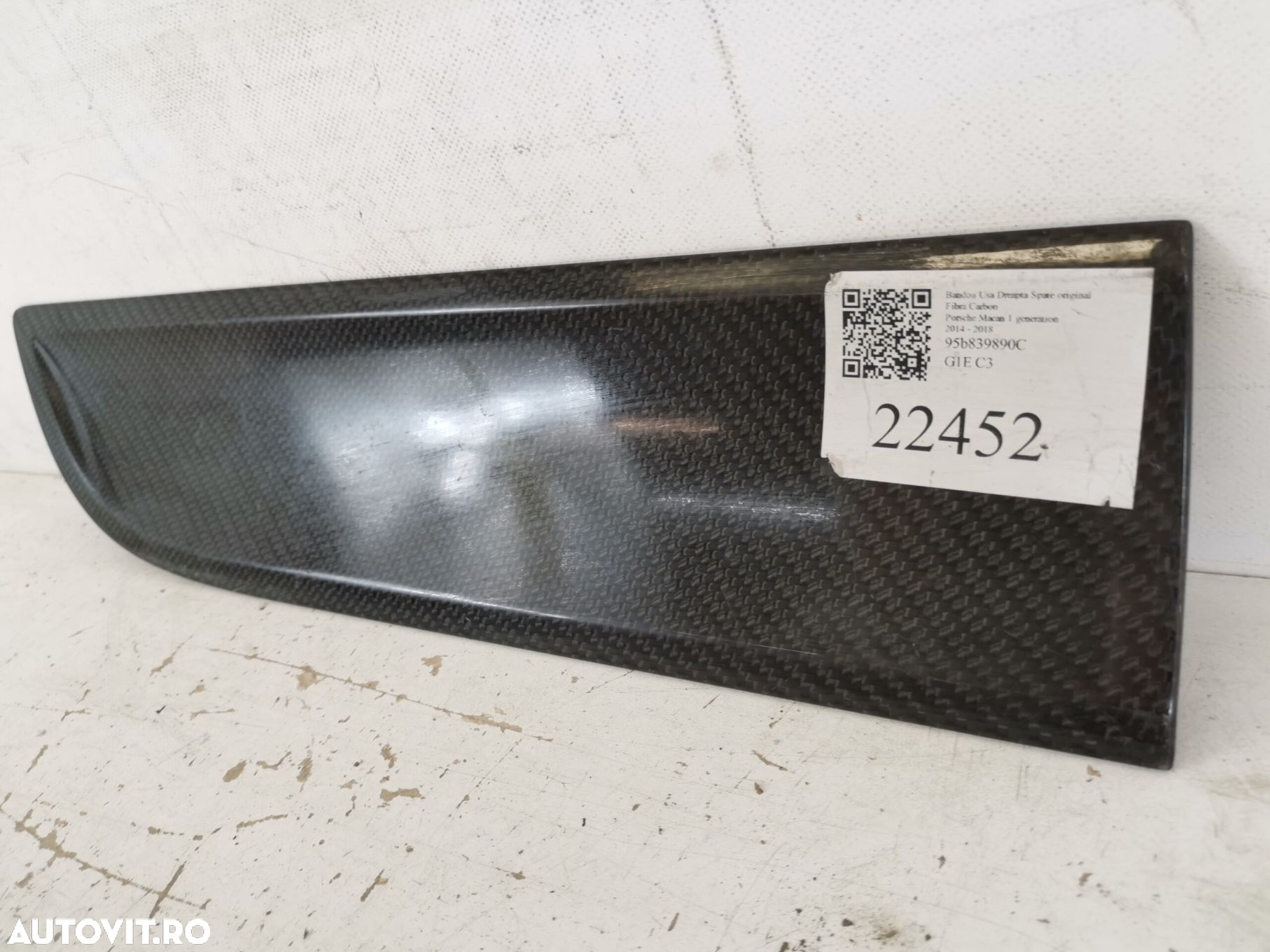 Bandou Usa Dreapta Spate Din Carbon Porsche  Macan 1 [2014 - 2018] Ori - 4