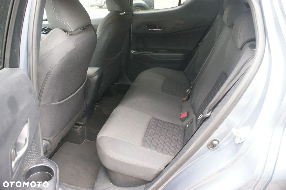 Toyota C-HR - 16